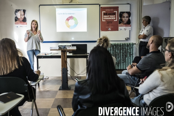 Formation de policiers : « Les violences au sein du couple »