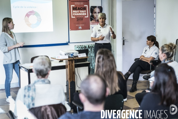 Formation de policiers : « Les violences au sein du couple »