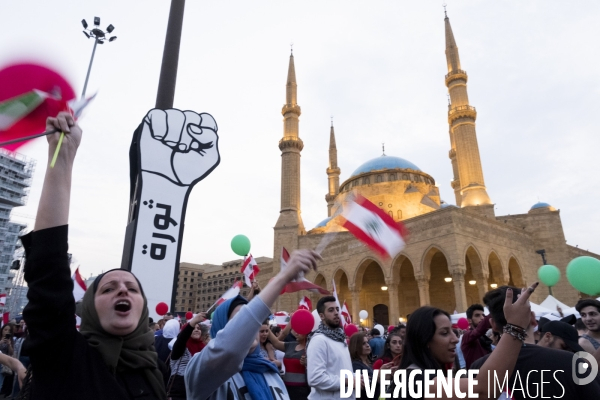 Les manifestations au Liban, l Intifada fiscale et la révolution Whatsapp Révolution 2019. Lebanon protests, the Tax Intifada, and Whatsapp Revolution 2019.