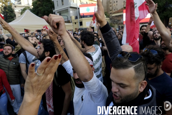 Les manifestations au Liban, l Intifada fiscale et la révolution Whatsapp Révolution 2019. Lebanon protests, the Tax Intifada, and Whatsapp Revolution 2019.