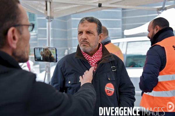 Rassemblement Stop Zemmour devant CNews