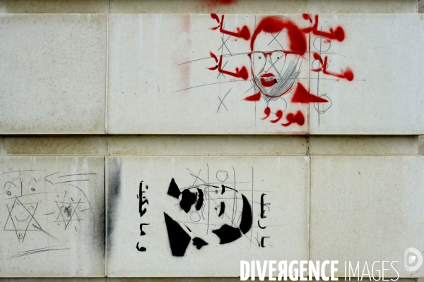 Graffitis au centre-ville de Beyrouth pendant la révolution 2019 au Liban. Graffitis in downtown Beirut during Revolution 2019 Lebanon.