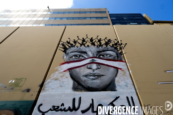 Graffitis au centre-ville de Beyrouth pendant la révolution 2019 au Liban. Graffitis in downtown Beirut during Revolution 2019 Lebanon.