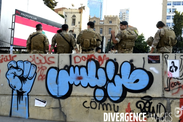 Graffitis au centre-ville de Beyrouth pendant la révolution 2019 au Liban. Graffitis in downtown Beirut during Revolution 2019 Lebanon.