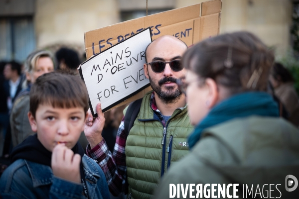 Rassemblement Un cri d amour pour Mains d Oeuvres