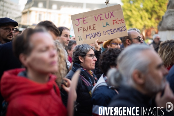 Rassemblement Un cri d amour pour Mains d Oeuvres