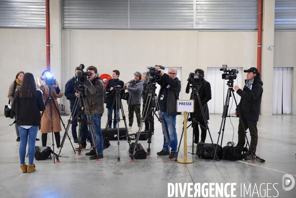 Le chapiteau des Contraires de Chanteloup les Vignes incendié