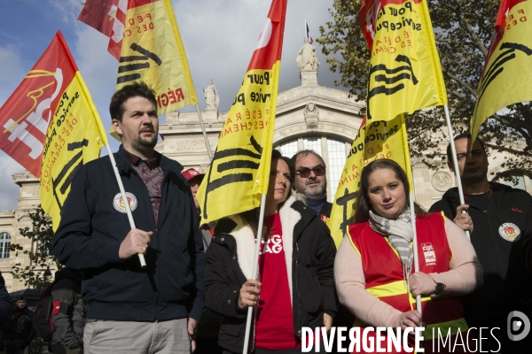 Manifestation de la CGT cheminots pour le maintien des guichets dans les gares.