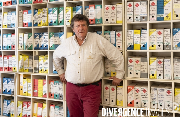 Jean Viard, sociologue et directeur de recherches CNRS au CEVIPOF, Centre de recherches politiques de Sciences Po dans ses locaux des Editions de l Aube à la Tour d Aigues (84)