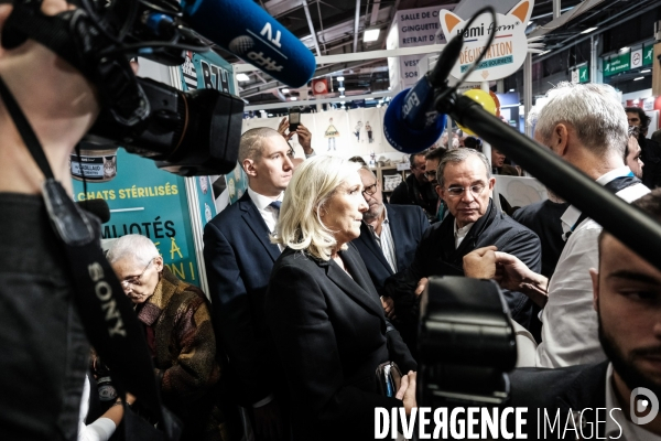 Marine le pen au salon made in france 2019