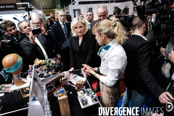 Marine le pen au salon made in france 2019