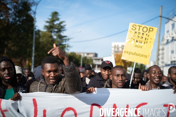 Manifestation des résidents du foyer ADEF de Saint-Ouen