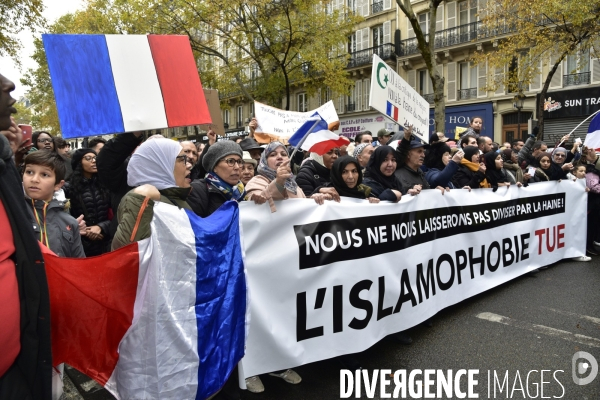Marche contre l islamophobie, à Paris. March against Islamophobia in Paris.