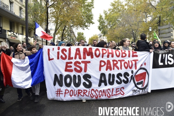 Marche contre l islamophobie, à Paris. March against Islamophobia in Paris.