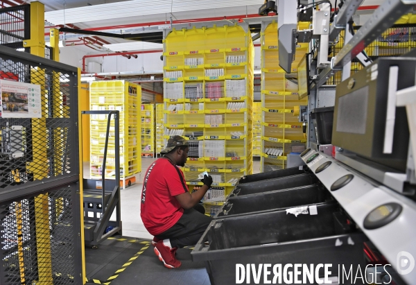 Le nouveau centre de distribution d Amazon de Brétigny sur Orge