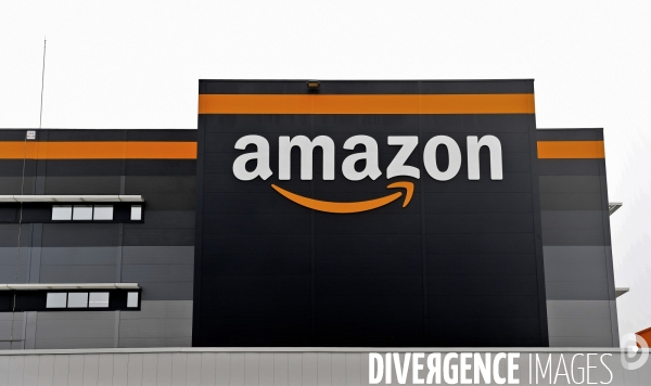 Le nouveau centre de distribution robotisé d Amazon