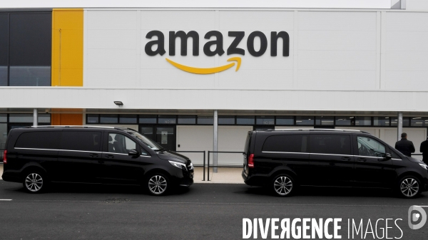 Le nouveau centre de distribution robotisé d Amazon