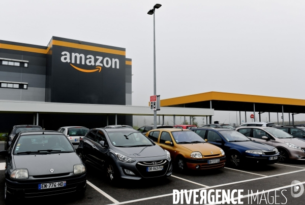 Le nouveau centre de distribution robotisé d Amazon