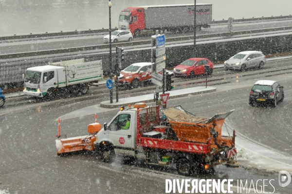 Episode de neige en vallée du Rhône