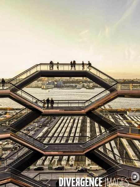 The vessel ,un nouvel observatoire a new york