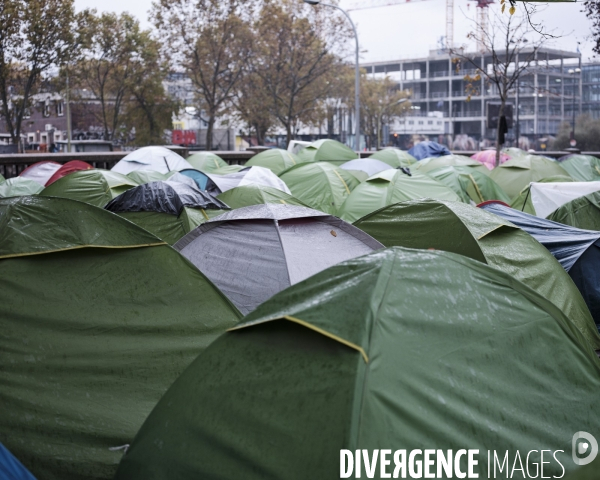 Réfugiés porte d Aubervilliers