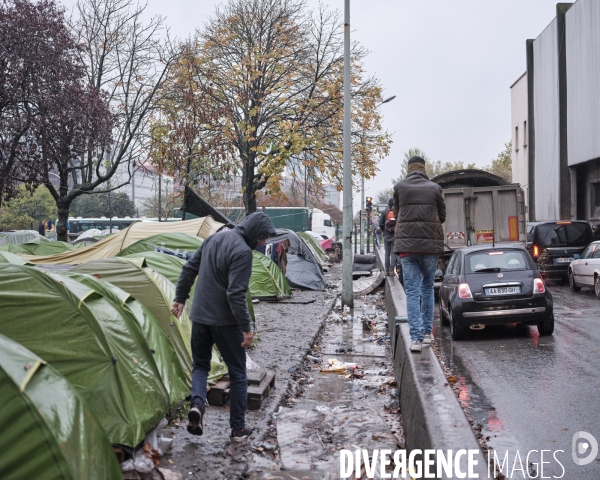 Réfugiés porte d Aubervilliers
