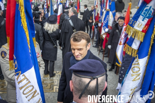 Cérémonie célébration de l armistice du 11 novembre 1918 sous l Arc de Triomphe à Paris