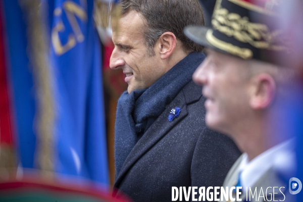 Cérémonie célébration de l armistice du 11 novembre 1918 sous l Arc de Triomphe à Paris