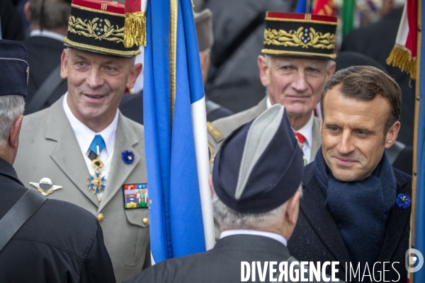 Cérémonie célébration de l armistice du 11 novembre 1918 sous l Arc de Triomphe à Paris