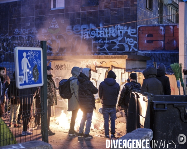 Opération évacuation avortée Porte d Aubervilliers .