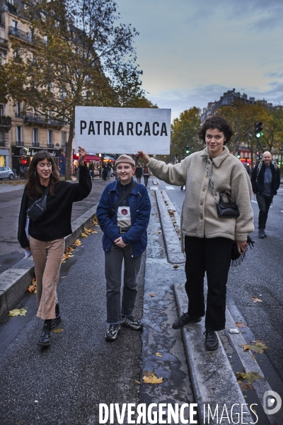 Marche Parisienne contre les violences faites aux femmes