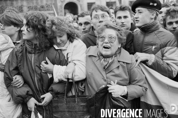 PRAGUE 1989 . La revolution de velour - The velvet revolution