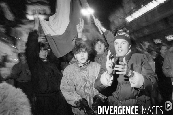 PRAGUE 1989 . La revolution de velour - The velvet revolution