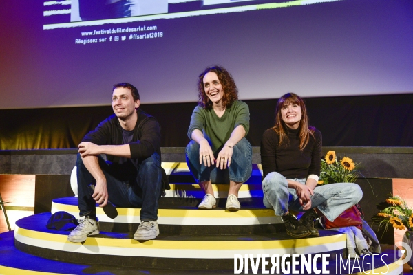 Le film LA DERNIERE VIE DE SIMON présenté par la scénariste Sabrina B KARINE, et les comédiens Camille CLARIS et Martin KARMANN. The film THE LAST LIFE OF SIMON presented by screenwriter Sabrina B KARINE, and actors Camille CLARIS and Martin KARMANN