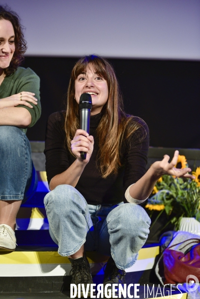 Le film LA DERNIERE VIE DE SIMON présenté par la scénariste Sabrina B KARINE, et les comédiens Camille CLARIS et Martin KARMANN. The film THE LAST LIFE OF SIMON presented by screenwriter Sabrina B KARINE, and actors Camille CLARIS and Martin KARMANN