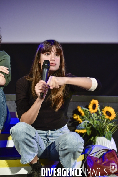 Le film LA DERNIERE VIE DE SIMON présenté par la scénariste Sabrina B KARINE, et les comédiens Camille CLARIS et Martin KARMANN. The film THE LAST LIFE OF SIMON presented by screenwriter Sabrina B KARINE, and actors Camille CLARIS and Martin KARMANN