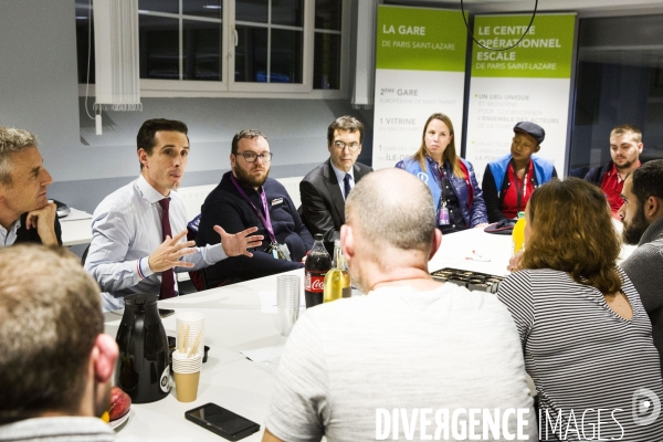 Jean-Baptiste DJEBBARI à la rencontre d agents de la SNCF.