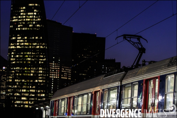 Voyage dans les Tranciliens de la SNCF le long de la ligne L.