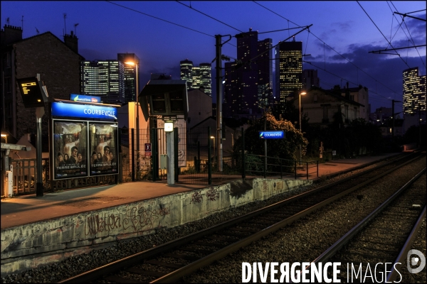Voyage dans les Tranciliens de la SNCF le long de la ligne L.