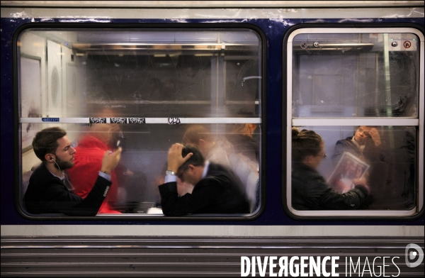 Voyage dans les Tranciliens de la SNCF le long de la ligne L.