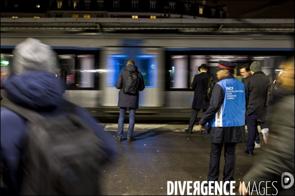 Voyage dans les Tranciliens de la SNCF le long de la ligne L.