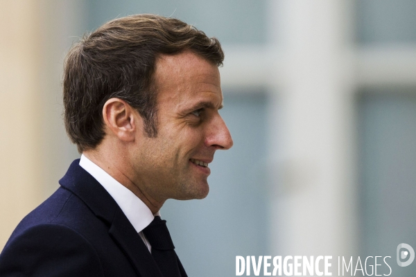 Portraits d Emmanuel MACRON à l Elysée.