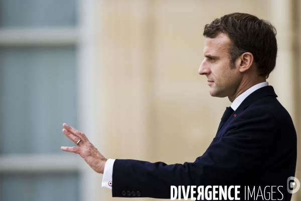 Portraits d Emmanuel MACRON à l Elysée.