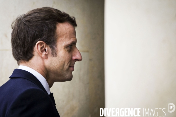 Portraits d Emmanuel MACRON à l Elysée.