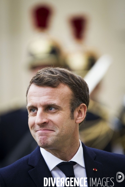 Portraits d Emmanuel MACRON à l Elysée.