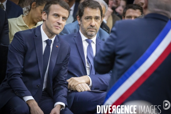 Emmanuel Macron , grand debat national à Greoux-les-bains