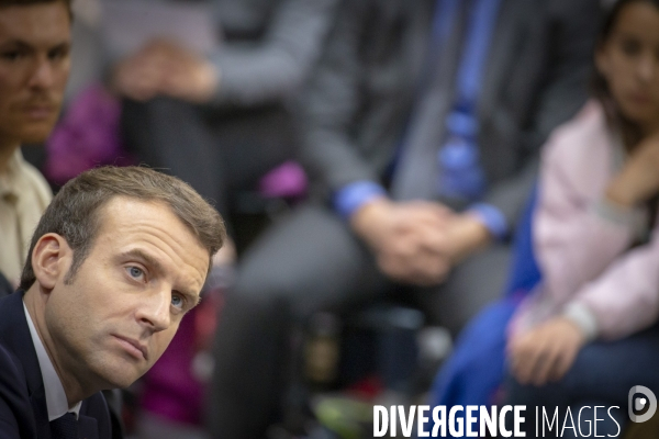Emmanuel Macron , grand debat national à Greoux-les-bains