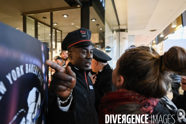 Anti black friday. Militants d Attac et d Exctinction rébellion