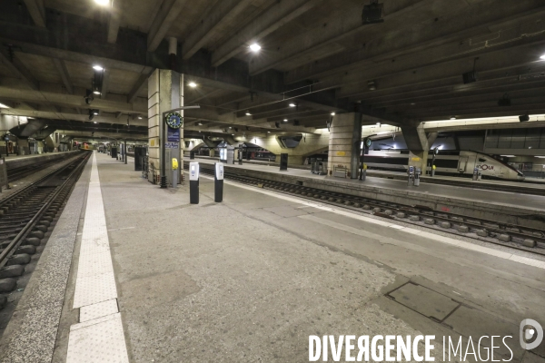 Gare montparnasse pas de trains ni metros