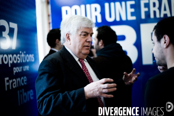Nicolas Dupont-Aignan présente son programme économique et son QG, Paris, 15/02/2012